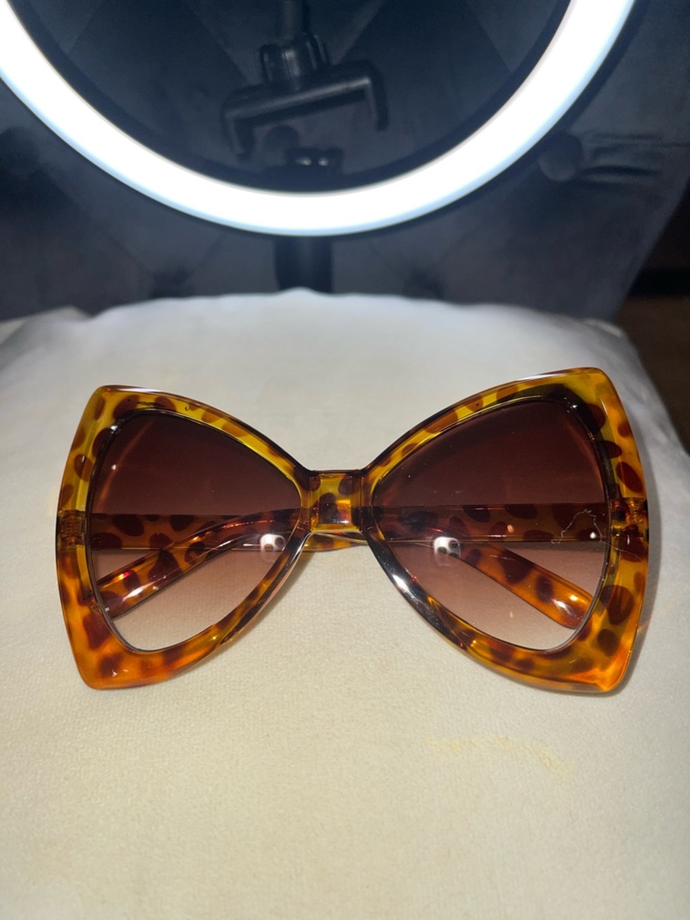 Tortoiseshell Cat Eye Bow Sunglasses - Brown